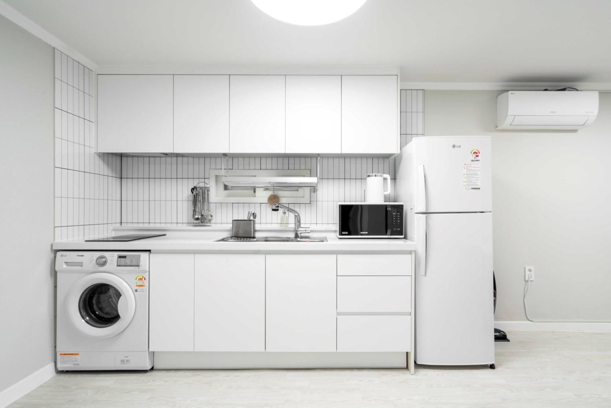 Apartment House Ari *
