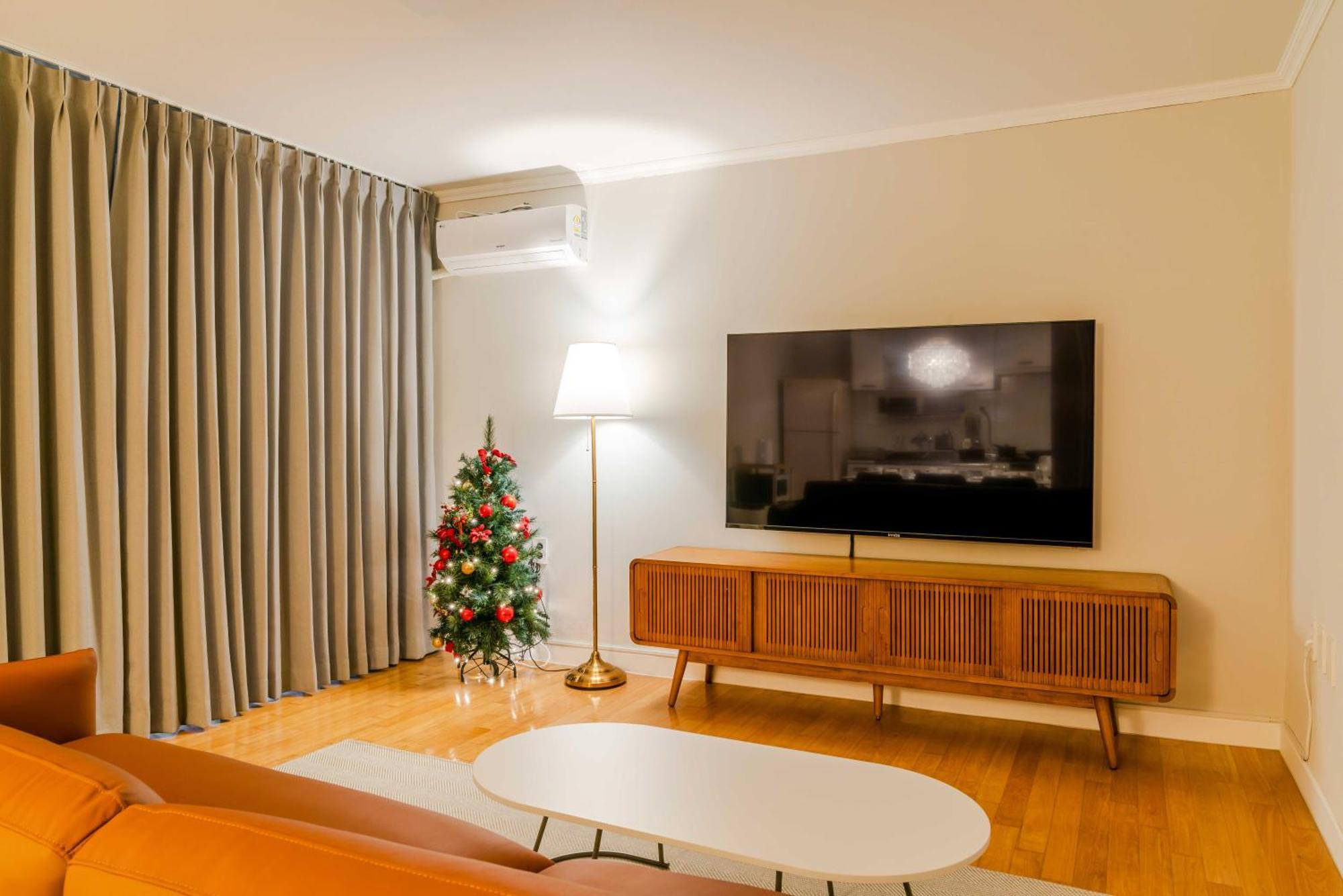 Apartment House Ari Seoul